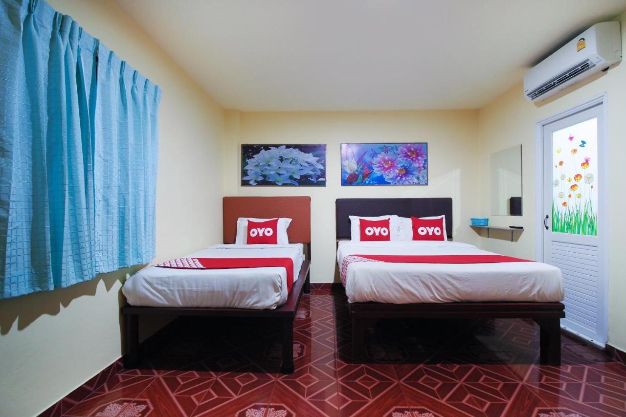 Khanidta Resort Патая Екстериор снимка