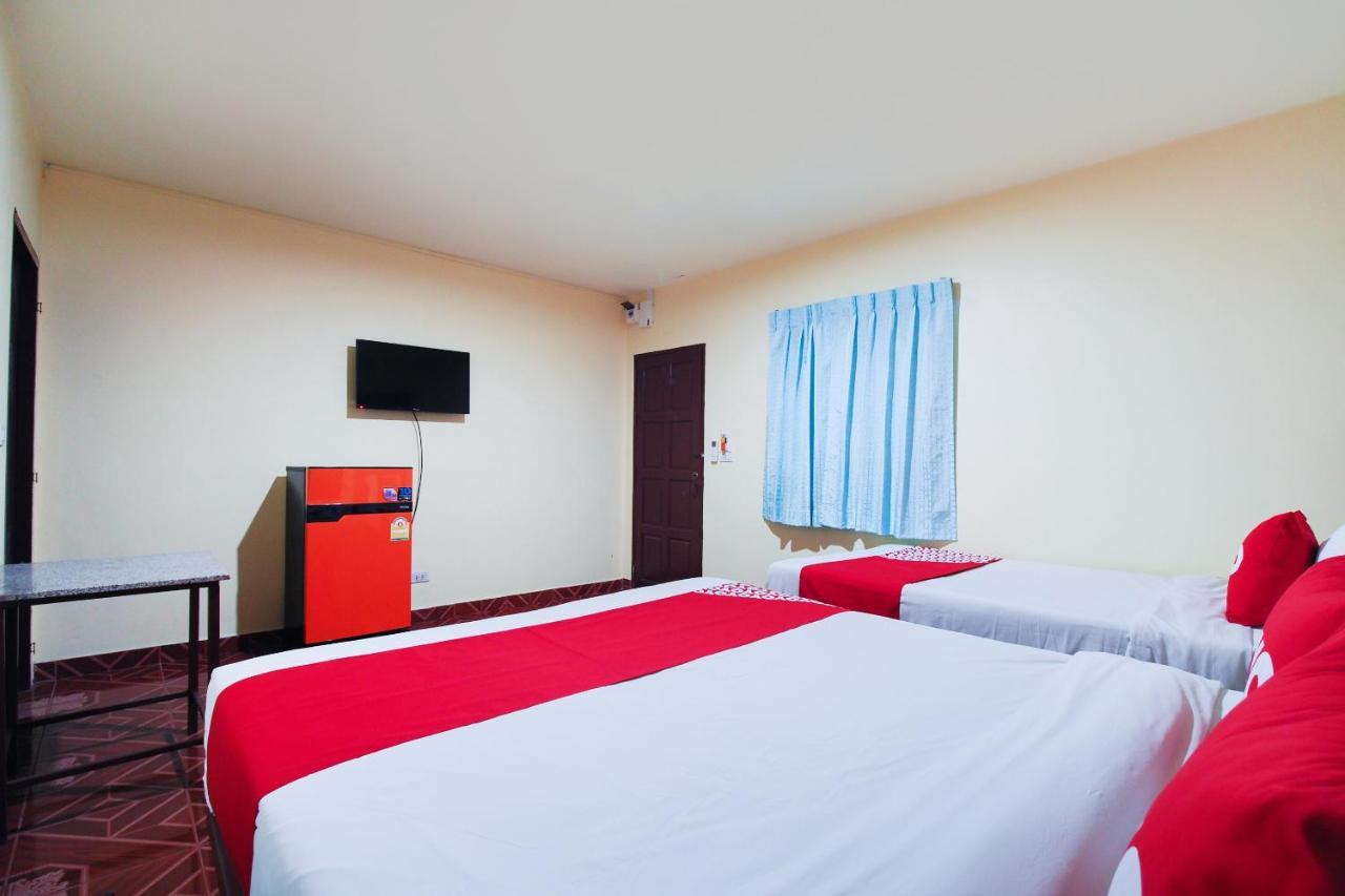 Khanidta Resort Патая Екстериор снимка