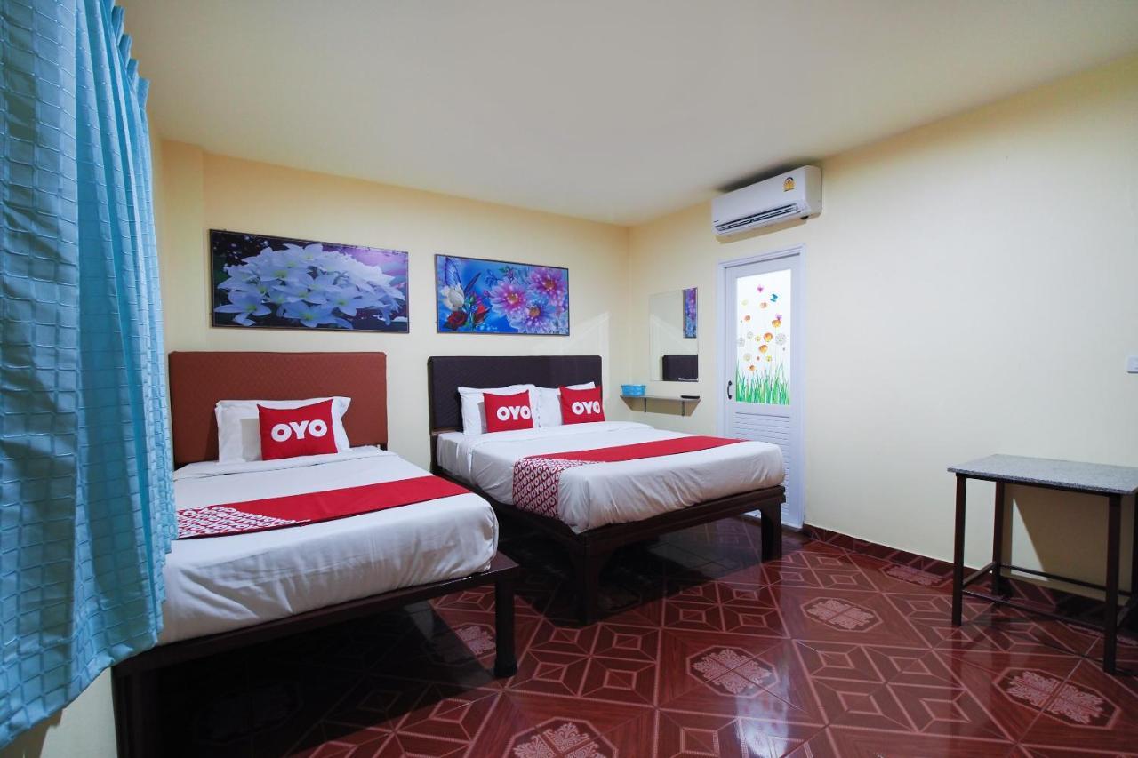 Khanidta Resort Патая Екстериор снимка