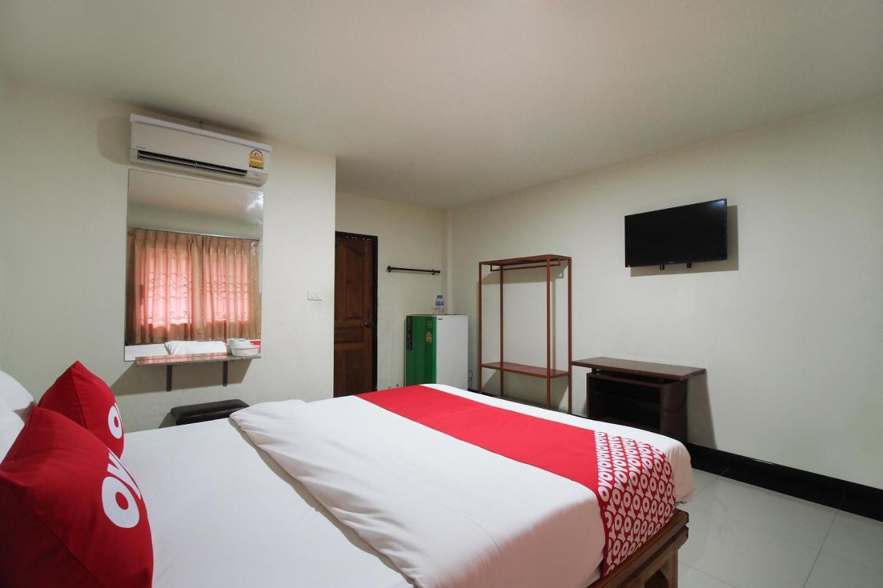 Khanidta Resort Патая Екстериор снимка