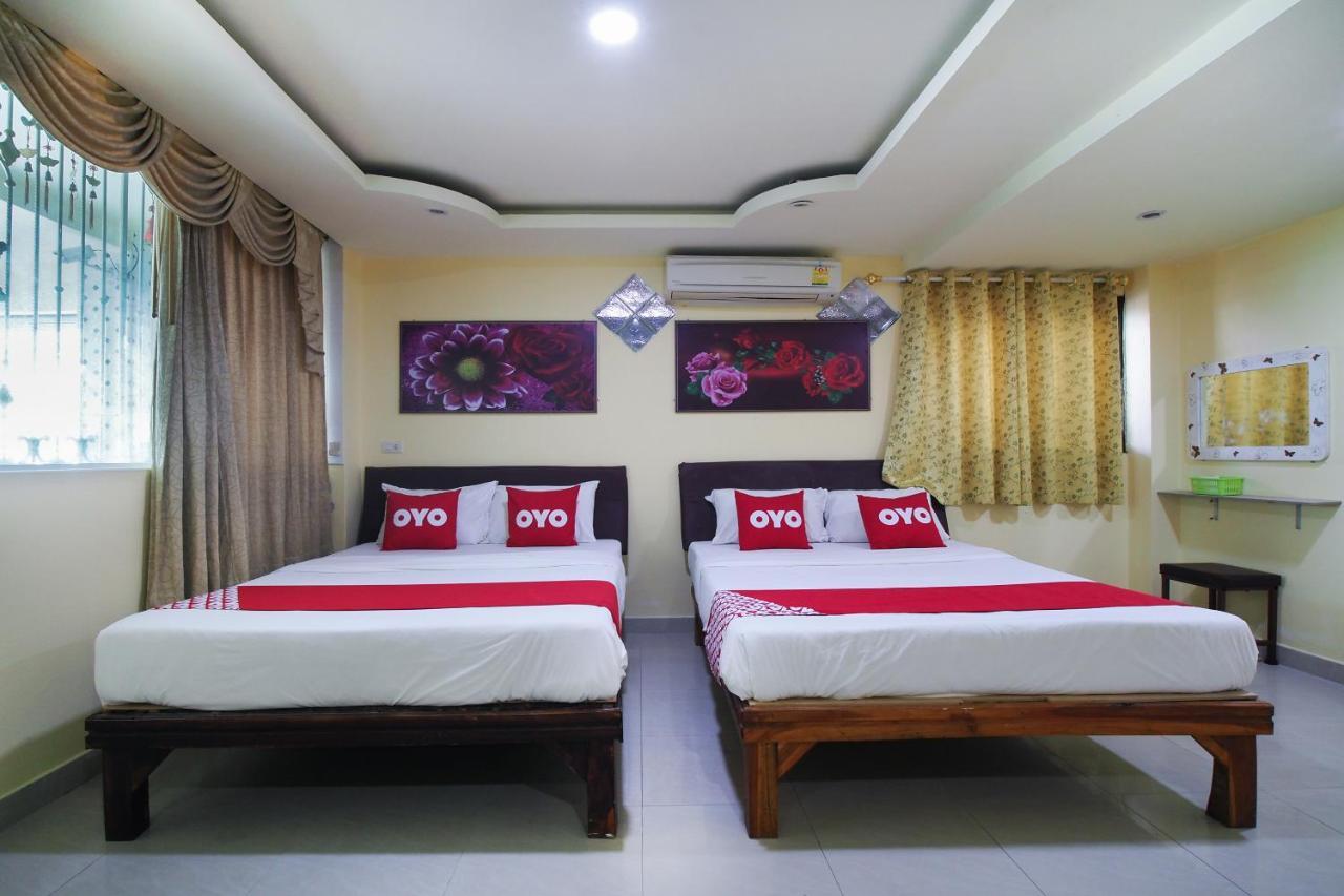 Khanidta Resort Патая Екстериор снимка