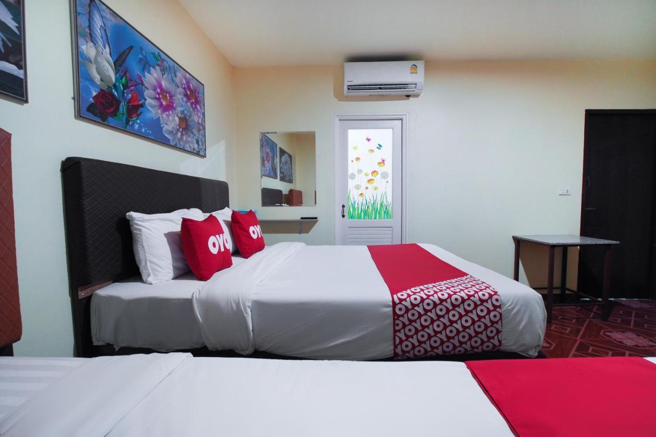 Khanidta Resort Патая Екстериор снимка